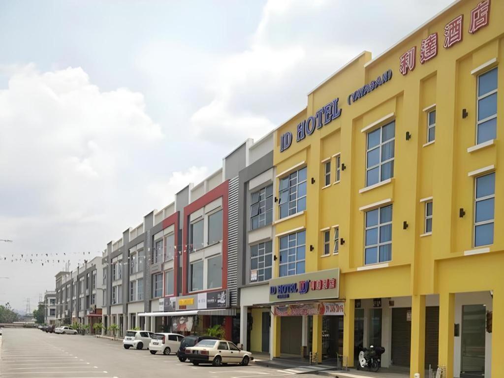 Id Hotel Yayasan Segamat Exterior foto