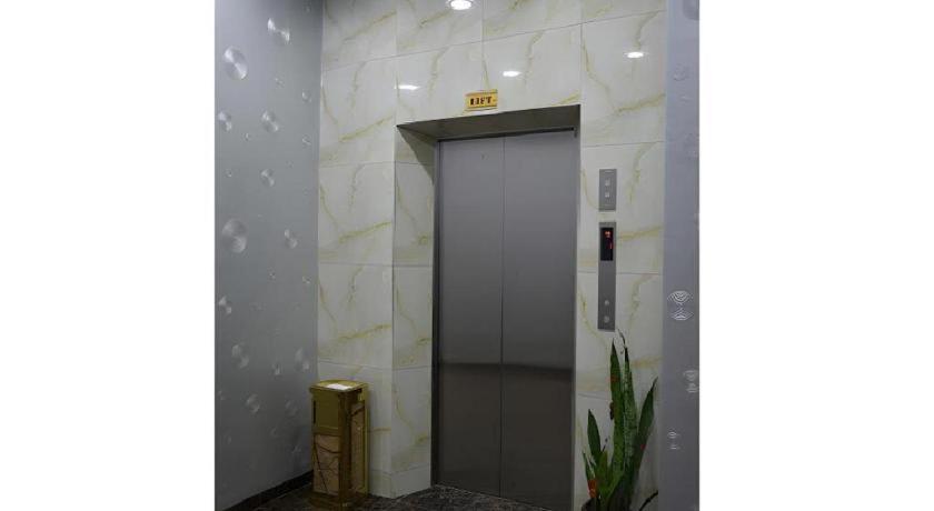 Id Hotel Yayasan Segamat Exterior foto