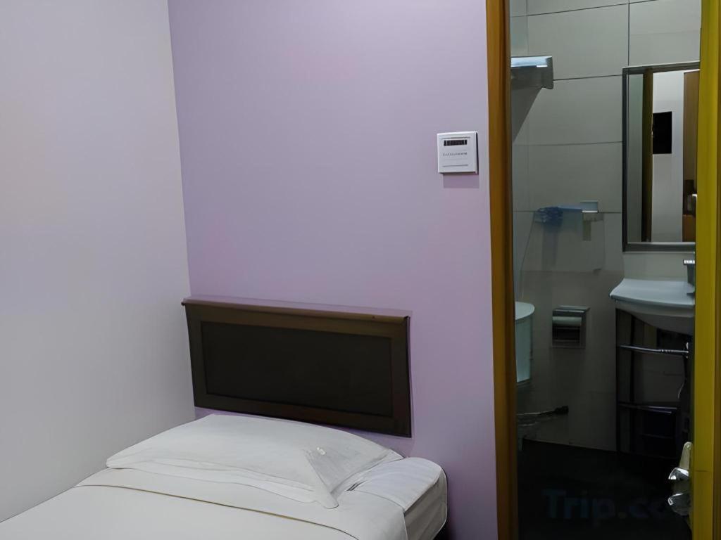Id Hotel Yayasan Segamat Exterior foto